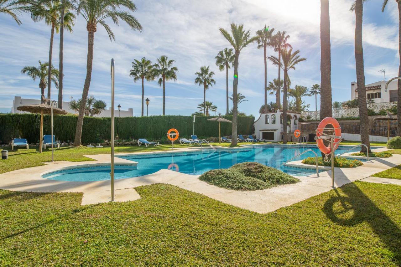 2261-Superb Apt On The Beach, On Duquesa Harbour Manilva Exterior foto