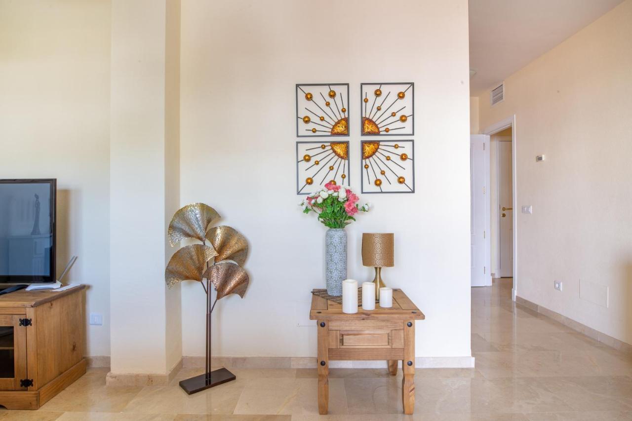 2261-Superb Apt On The Beach, On Duquesa Harbour Manilva Exterior foto