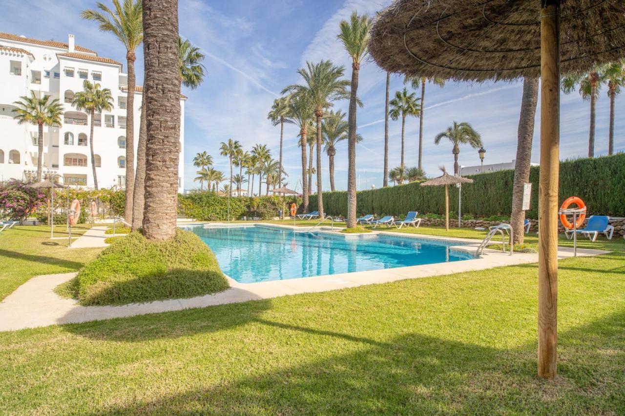 2261-Superb Apt On The Beach, On Duquesa Harbour Manilva Exterior foto