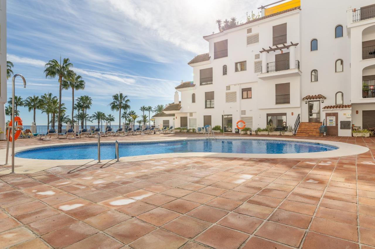 2261-Superb Apt On The Beach, On Duquesa Harbour Manilva Exterior foto