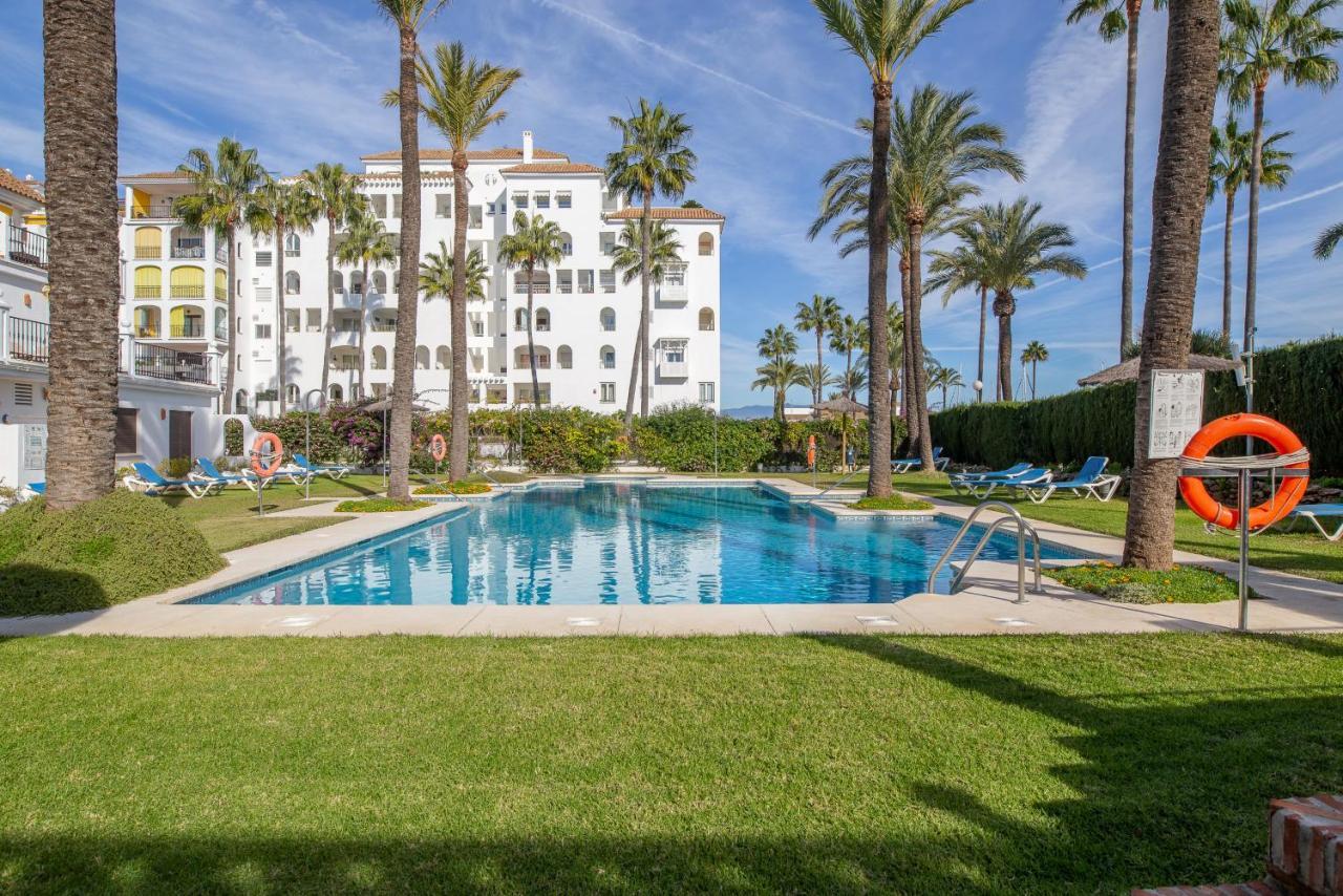 2261-Superb Apt On The Beach, On Duquesa Harbour Manilva Exterior foto